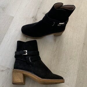 Marc Jacobs Suede Booties black chunky heels